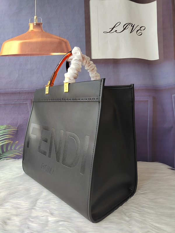 スーパーコピーブランドバッグ内部構造